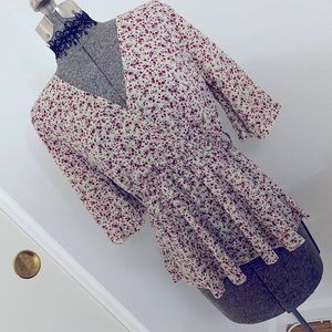 Floral Blouse / Medium